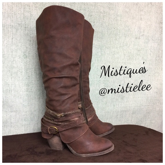 Shoes - The Destiny Rustic Western Boot Size 7.5M NWT